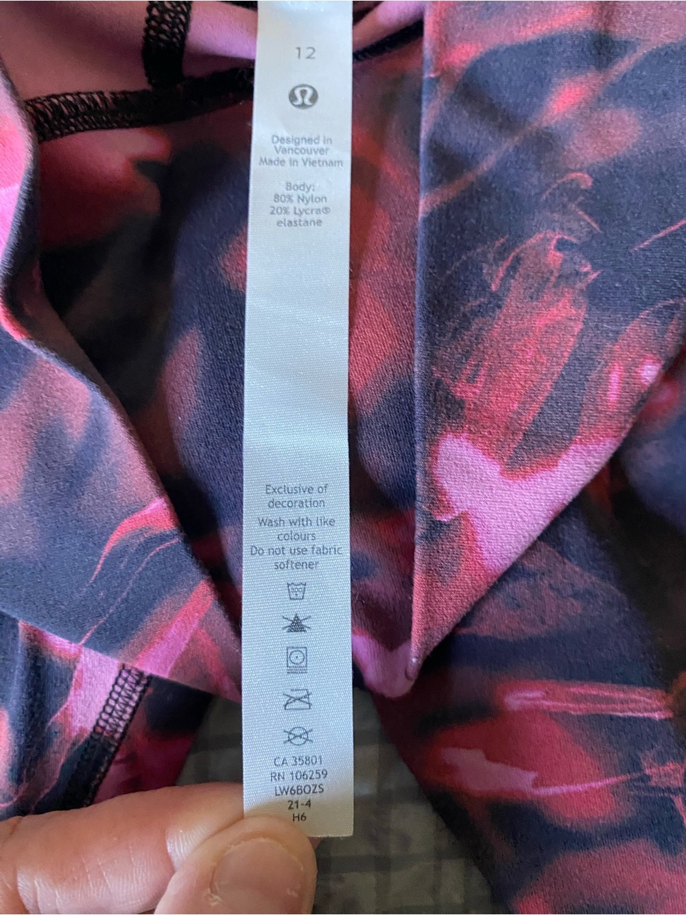 lululemon athletica Women's Pink & Black Patterned Leggings - Picture 3 of 3